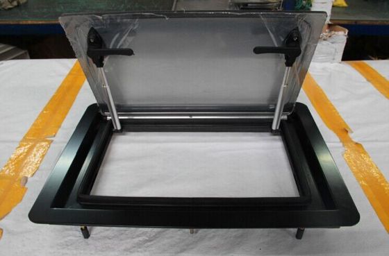 China Tempered Bus Side Bus Window Glass , Bus Sliding Windscreen Glass OEM Acceptable supplier